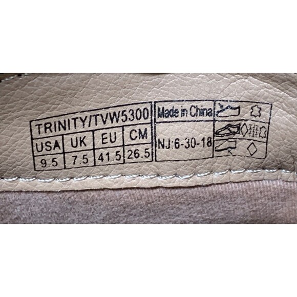 Vionic Women's Trinity Black Leather Ankle Boots Sz 9.5 Gold Buckle Straps Shors - Picture 9 of 16